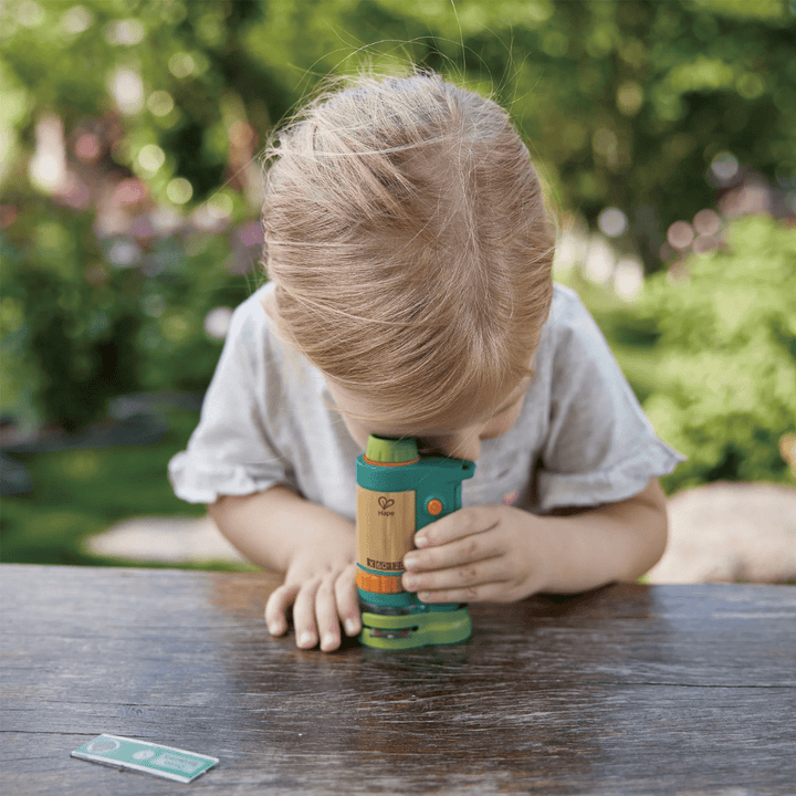 Looking-Into-Hape-Portable-Microscope-Naked-Baby-Eco-Boutique