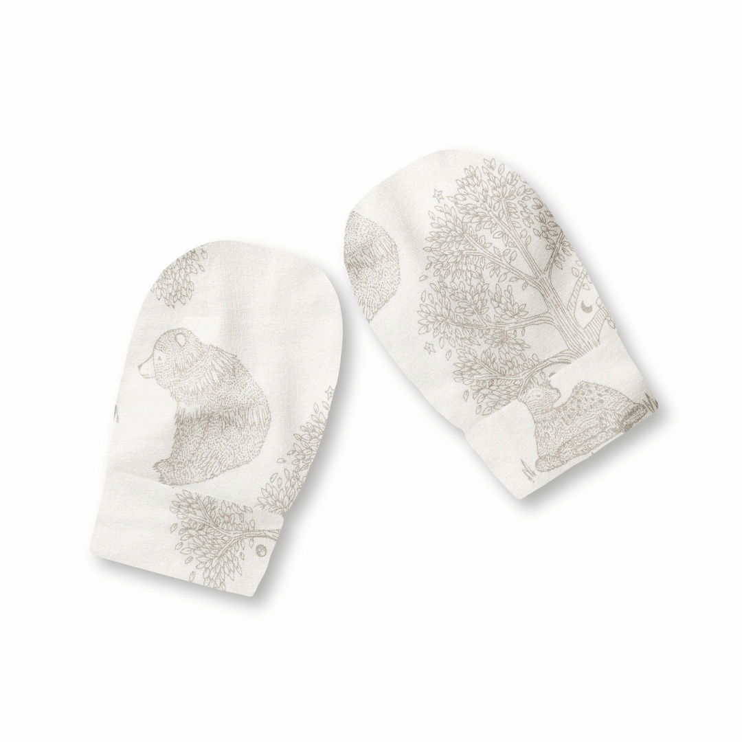 Wilson-And-Frenchy-Organic-Welcome-To-The-World-Baby-Mittens-Naked-Baby-Eco-Boutique
