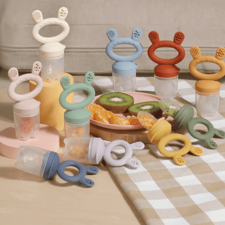All-Colours-Haakaa-Fresh-Food-Baby-Feeder-and-Teether-with-Fruit-Naked-Baby-Eco-Boutique