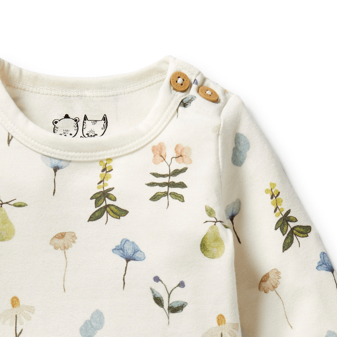 Close-Up-Of-Neck-And-Buttons-On-Wilson-And-Frenchy-Organic-Long-Sleeved-Onesie-Petit-Garden-Naked-Baby-Eco-Boutique