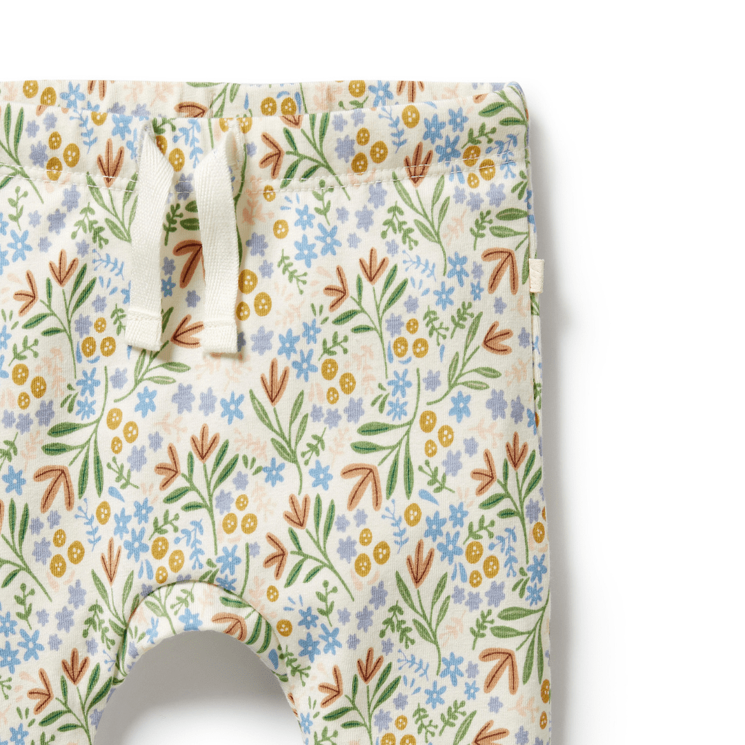 Close-Up-Of-Print-On-Wilson-And-Frenchy-Organic-Baby-Leggings-Tinker-Floral-Naked-Baby-Eco-Boutique