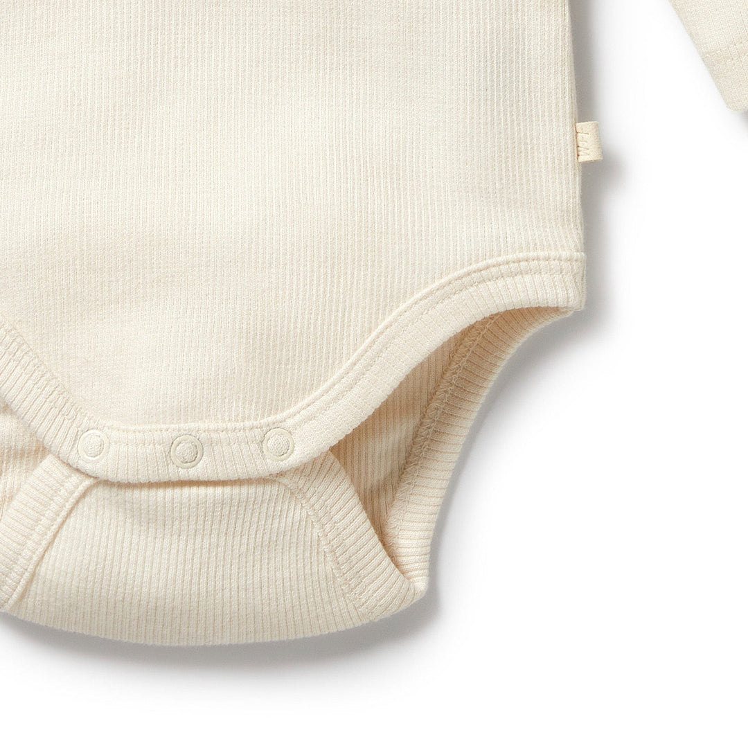 Close-Up-Of-Snaps-On-Wilson-And-Frenchy-Organic-Rib-Long-Sleeved-Onesie-Ecru-Naked-Baby-Eco-Boutique