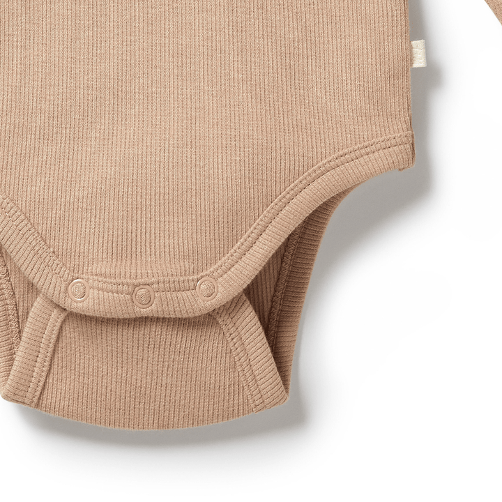 Close-Up-Of-Snaps-On-Wilson-And-Frenchy-Organic-Rib-Long-Sleeved-Onesie-Fawn-Naked-Baby-Eco-Boutique