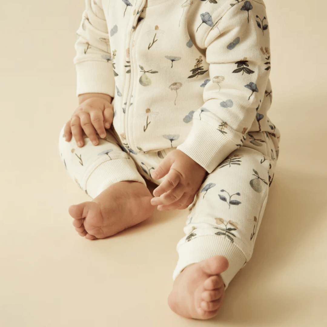 Close-Up-Of-little-toes-in-Wilson-And-Frenchy-Organic-Terry-Growsuit-Petit-Garden-Naked-Baby-Eco-Boutique