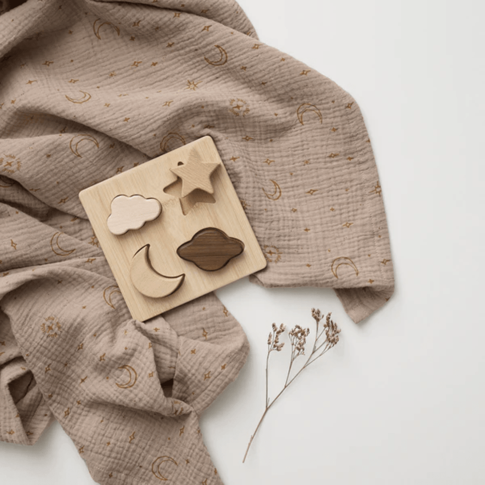 Flatlay-Of-Over-The-Dandelions-Wooden-Puzzle-Naked-Baby-Eco-Boutique