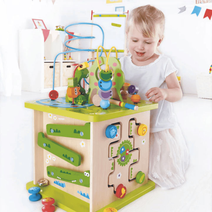 The Hape Wildlife Safari Adventure Centre by Hape is a high-quality wooden toy box designed for children ages 12 months and up. It promotes cognitive development and creativity while ensuring durability and safety. Crafted