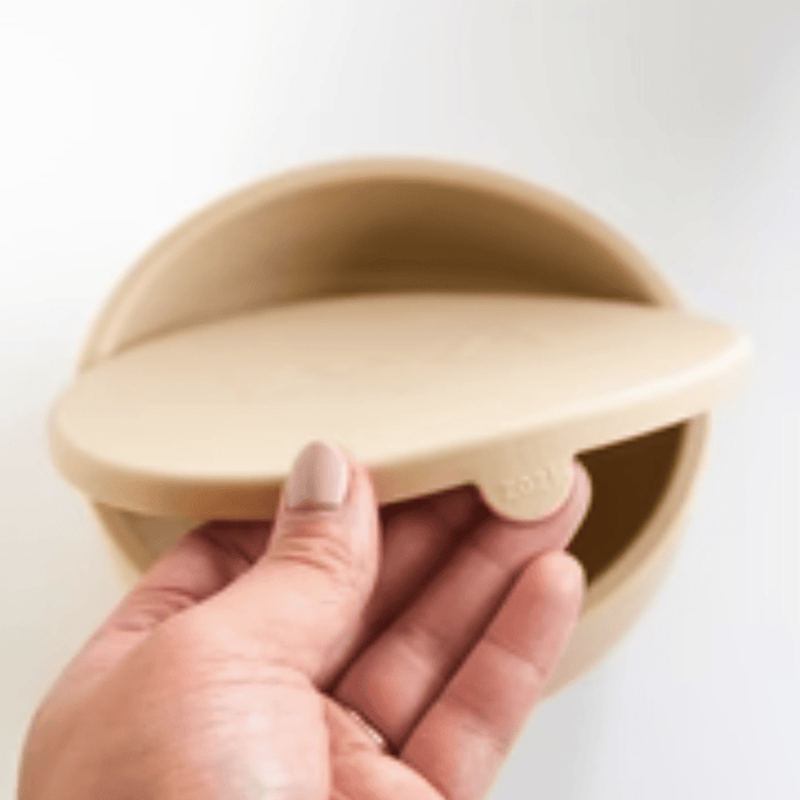 Open-Lid-On-Zazi-Clever-Bowl-With-Lid-Vanilla-Naked-Baby-Eco-Boutique