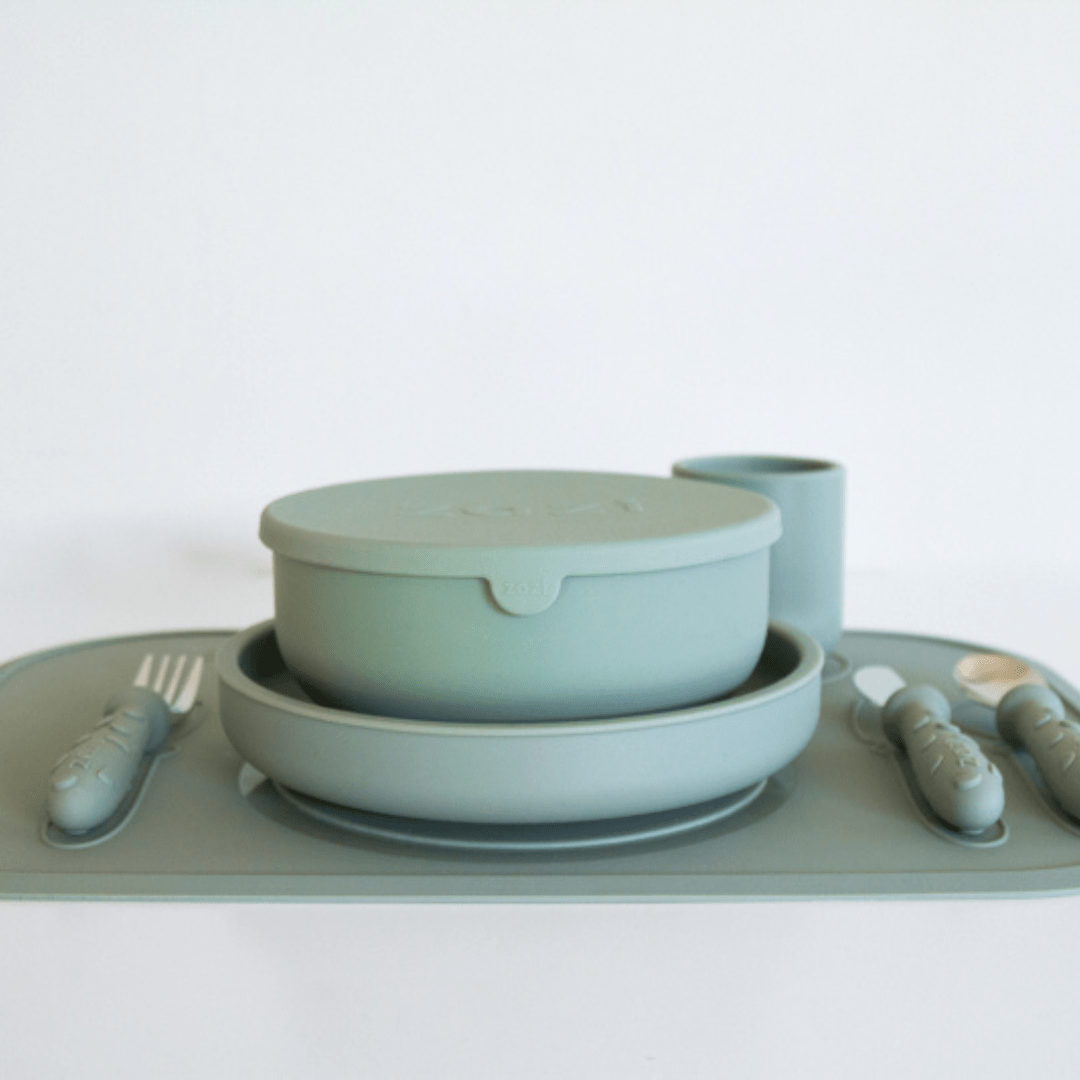 Styled-Image-Of-Zazi-Clever-Plate-With-Lid-Sage-Naked-Baby-Eco-Boutique