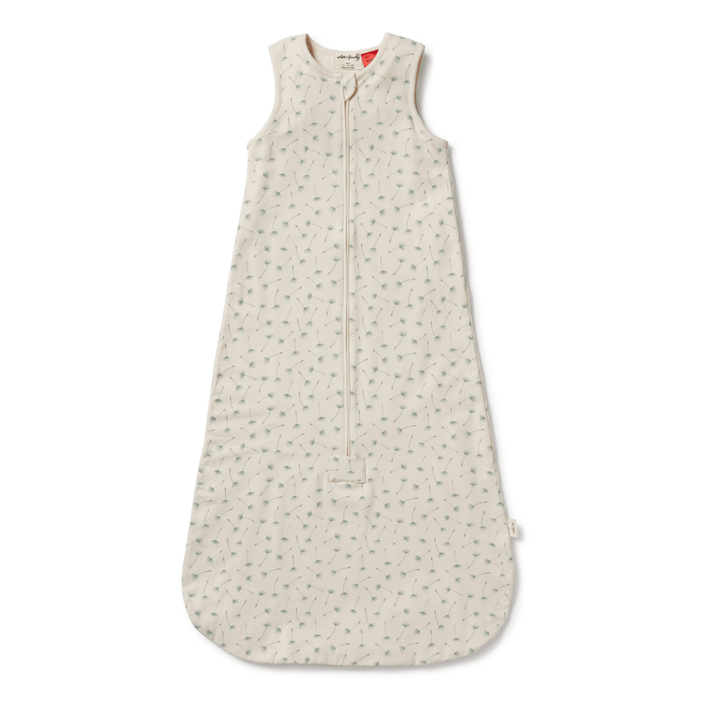 This Wilson & Frenchy organic cotton baby sleeping bag with stars on it provides restful sleep for your little one, especially in the summer.