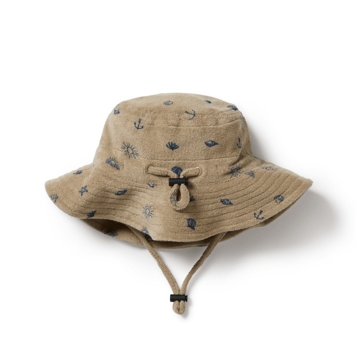 A Wilson & Frenchy Organic Terry Sunhat with anchors on it.