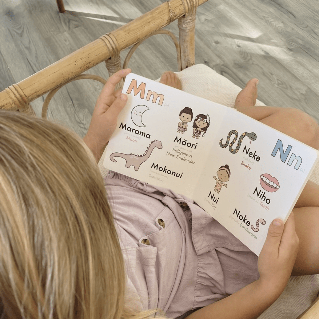 Beautiful-Images-Inside-Te-Reo-Maori-For-Preschoolers-Board-Book-Naked-Baby-Eco-Boutique