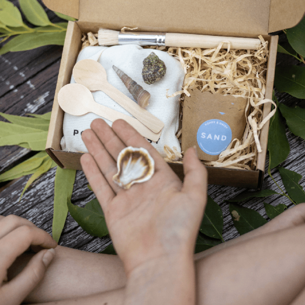 Inside-The-Box-Poppy-And-Daisy-Fun-Fossils-Kit-Naked-Baby-Eco-Boutique