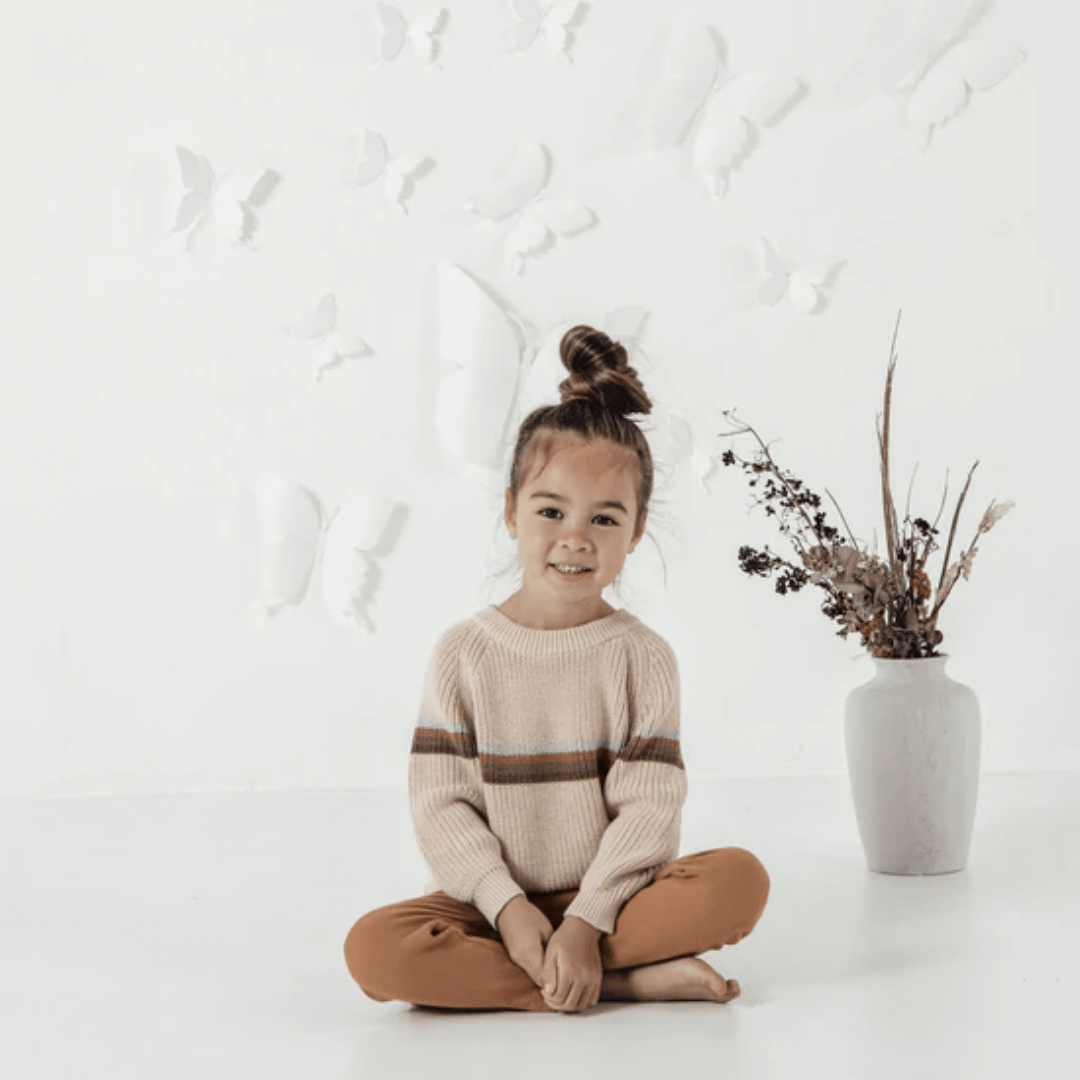 Little-Girl-Wearing-Aster-And-Oak-Organic-Cotton-Rib-Leggings-Pecan-Naked-Baby-Eco-Boutique