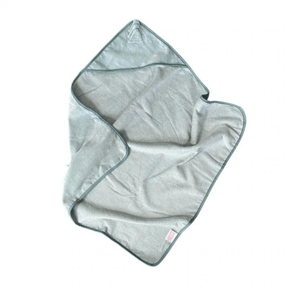 Petite-Eats-Hooded-Towel-_-Washcloth-Set-Dino-Towel-Naked-Baby-Eco-Boutique