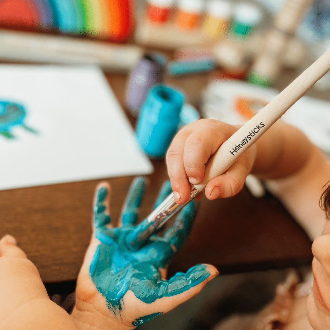 Toddler-Painting-Hands-with-Honeysticks-Jumbo-Paintbrush-Set-Naked-Baby-Eco-Boutique