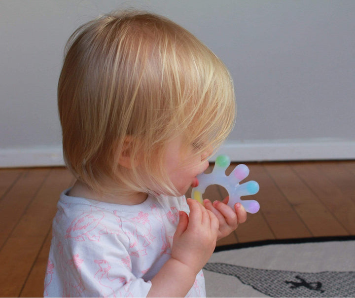Haakaa Silicone Palm Teether - Naked Baby Eco Boutique